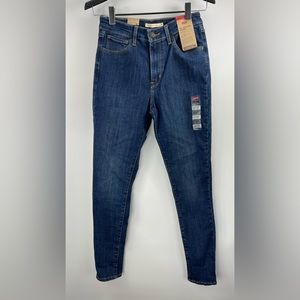 Size 29x30 Women’s Levi’s Jeans #1598